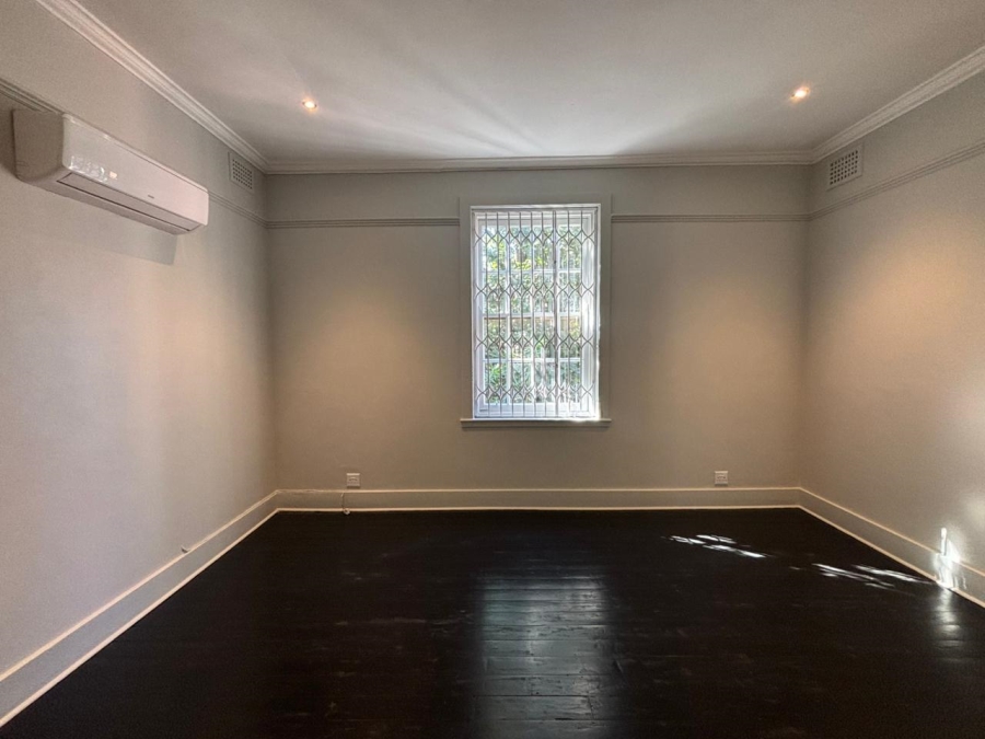 To Let Commercial Property for Rent in Windermere KwaZulu-Natal