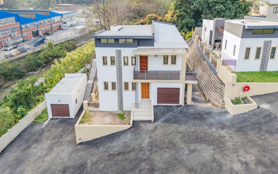 3 Bedroom Property for Sale in Paradise Valley KwaZulu-Natal