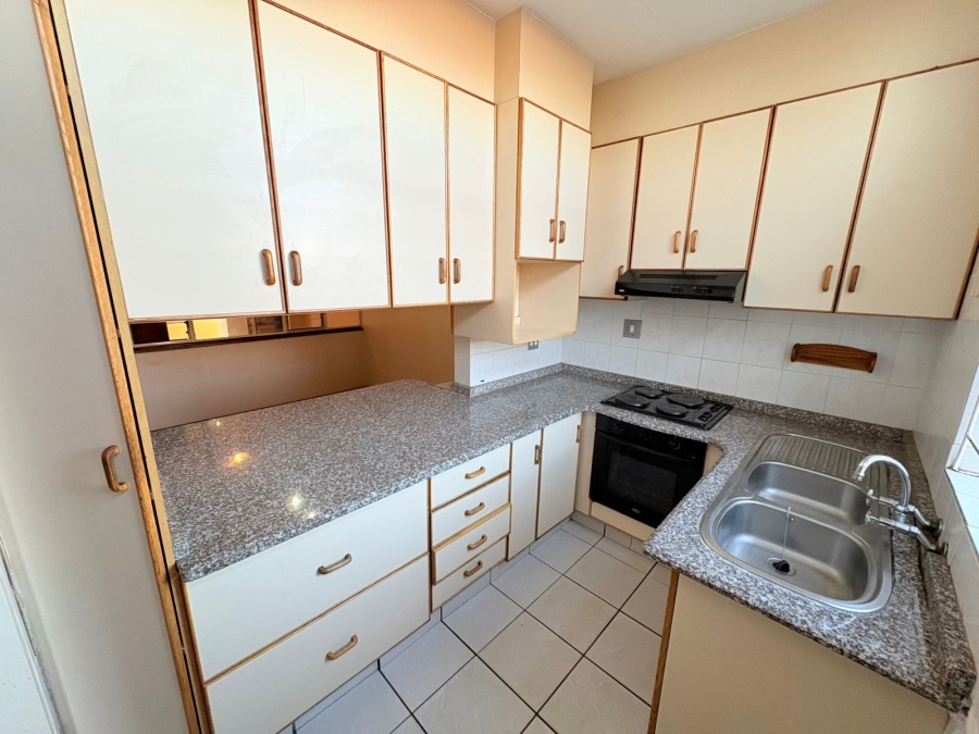 2 Bedroom Property for Sale in Huttenheights KwaZulu-Natal