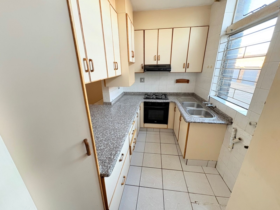 2 Bedroom Property for Sale in Huttenheights KwaZulu-Natal