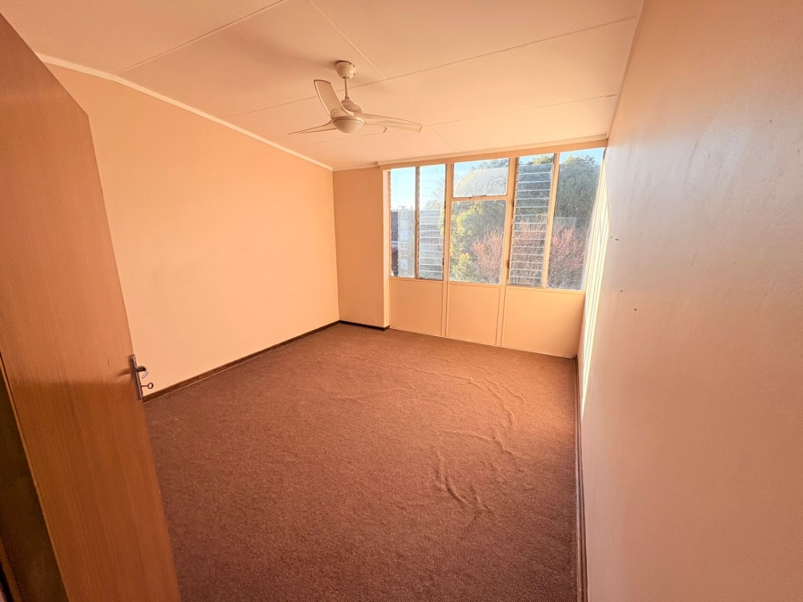 2 Bedroom Property for Sale in Huttenheights KwaZulu-Natal