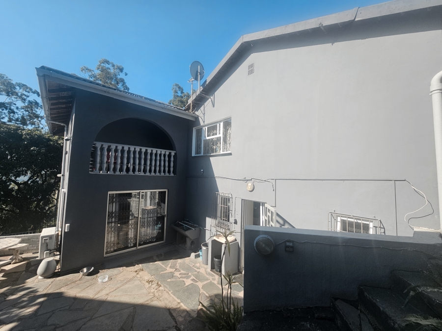 7 Bedroom Property for Sale in Buffels Bosch KwaZulu-Natal