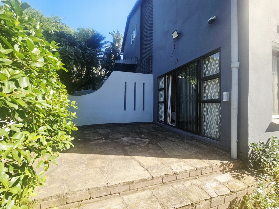 7 Bedroom Property for Sale in Buffels Bosch KwaZulu-Natal