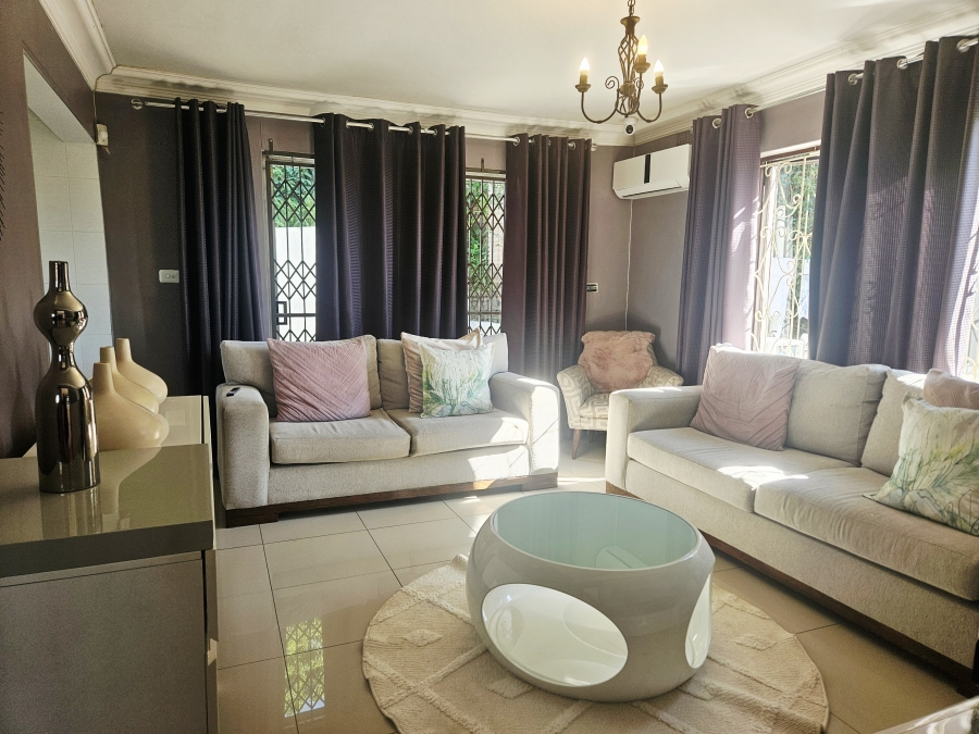 7 Bedroom Property for Sale in Buffels Bosch KwaZulu-Natal