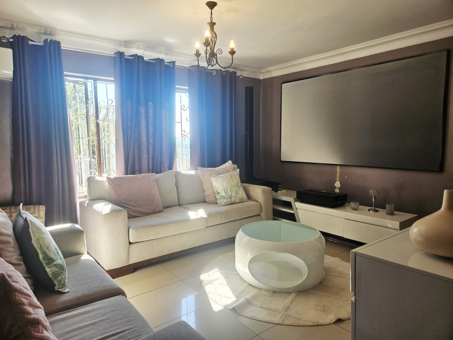 7 Bedroom Property for Sale in Buffels Bosch KwaZulu-Natal
