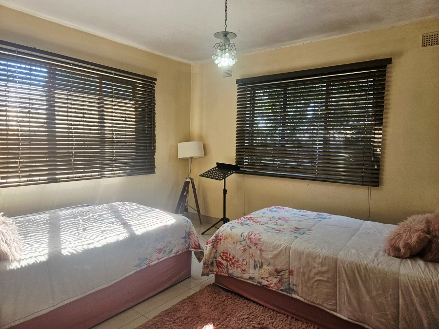 7 Bedroom Property for Sale in Buffels Bosch KwaZulu-Natal