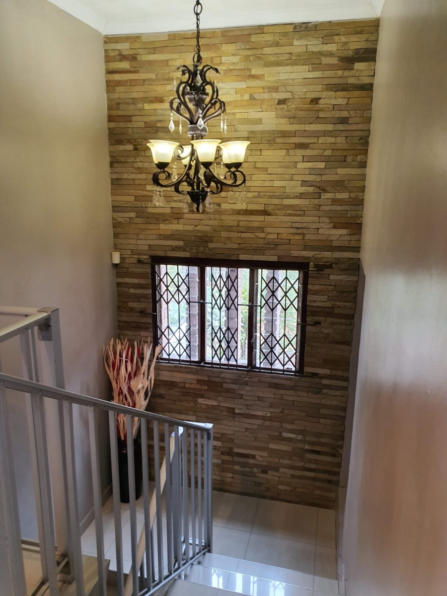 7 Bedroom Property for Sale in Buffels Bosch KwaZulu-Natal