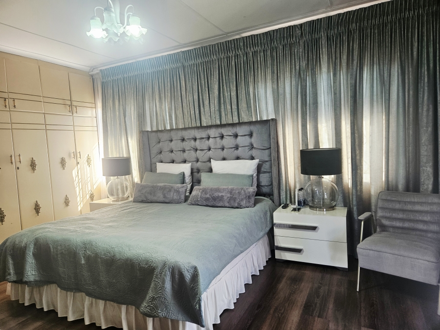7 Bedroom Property for Sale in Buffels Bosch KwaZulu-Natal