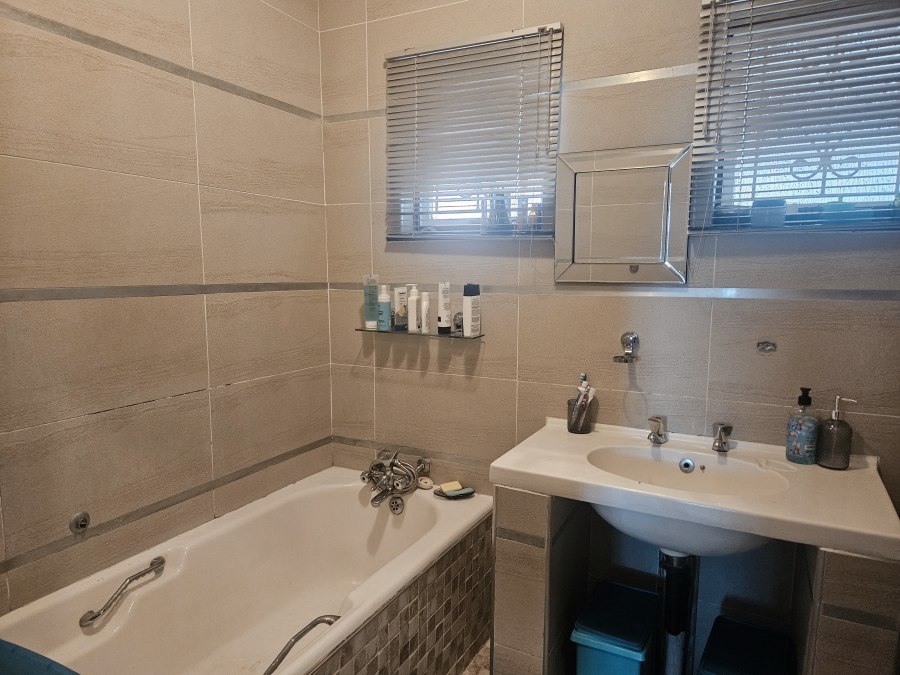 7 Bedroom Property for Sale in Buffels Bosch KwaZulu-Natal