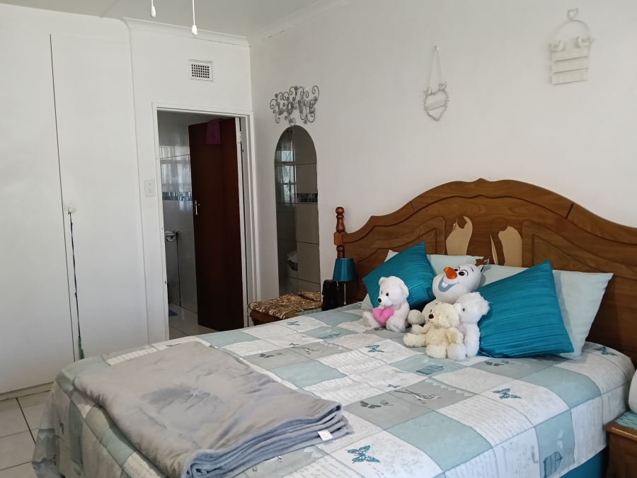 4 Bedroom Property for Sale in Veld En Vlei KwaZulu-Natal