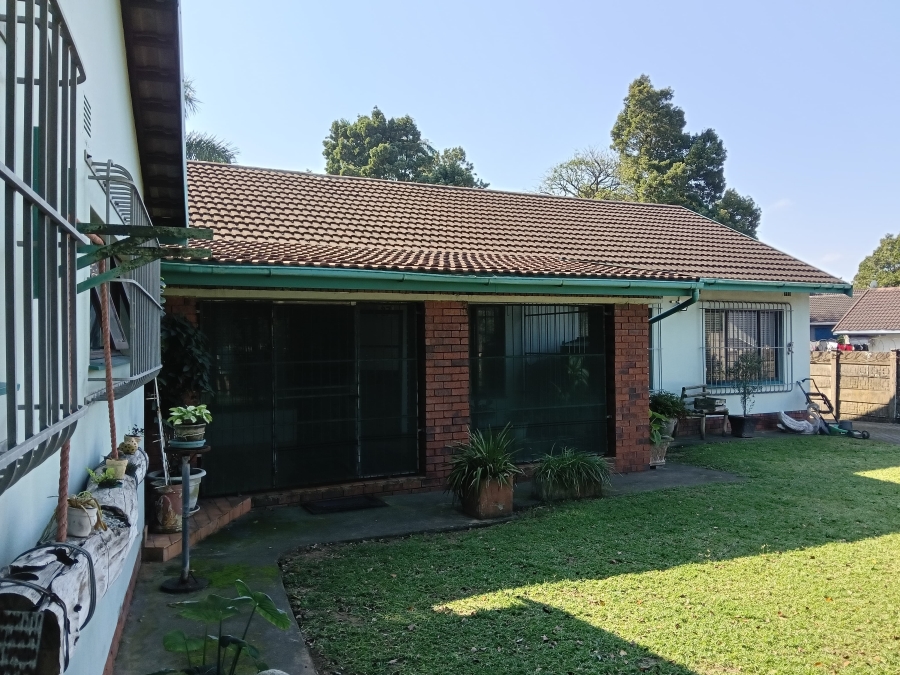 4 Bedroom Property for Sale in Veld En Vlei KwaZulu-Natal