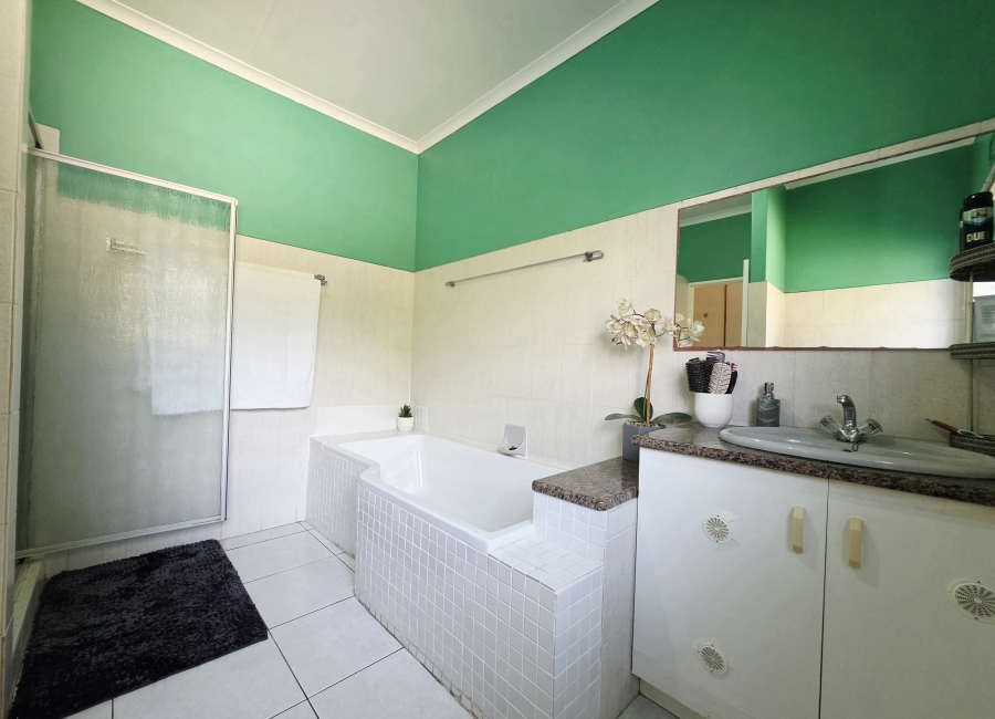 3 Bedroom Property for Sale in Birdswood KwaZulu-Natal