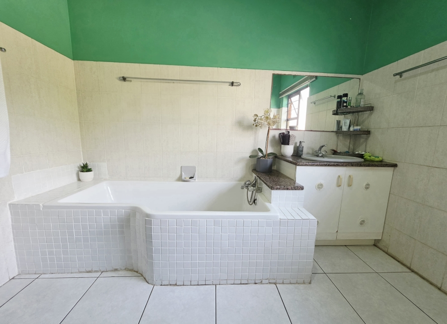 3 Bedroom Property for Sale in Birdswood KwaZulu-Natal