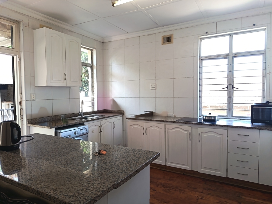 4 Bedroom Property for Sale in Glenwood KwaZulu-Natal