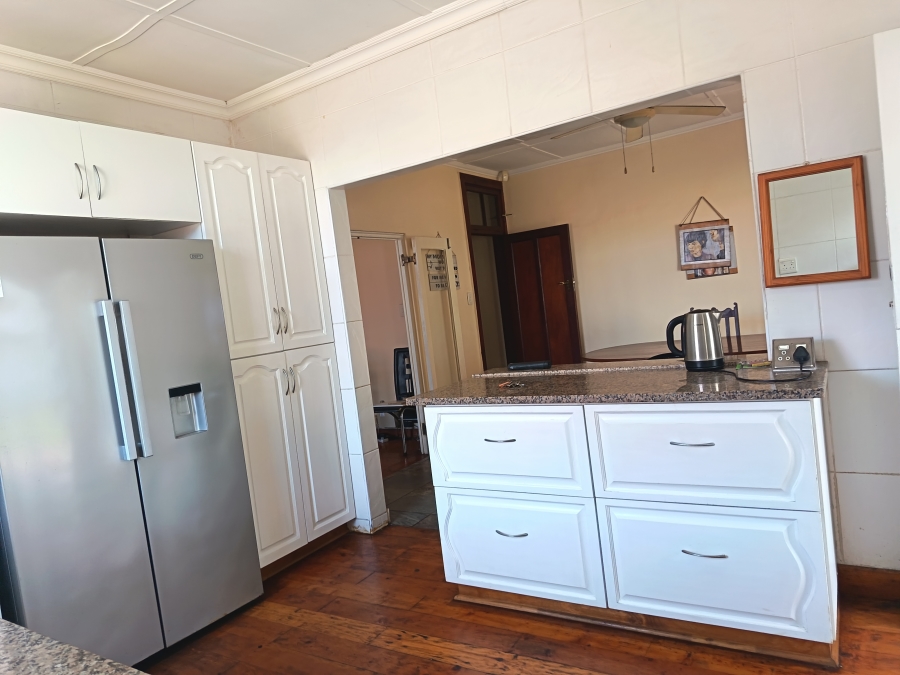 4 Bedroom Property for Sale in Glenwood KwaZulu-Natal