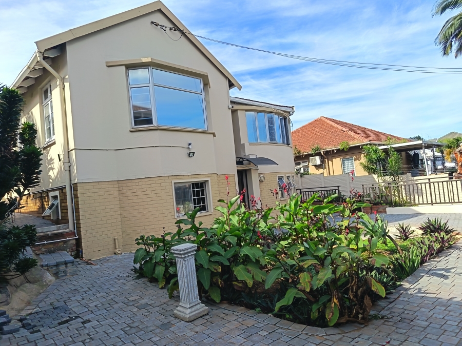 4 Bedroom Property for Sale in Glenwood KwaZulu-Natal
