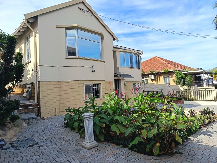4 Bedroom Property for Sale in Glenwood KwaZulu-Natal