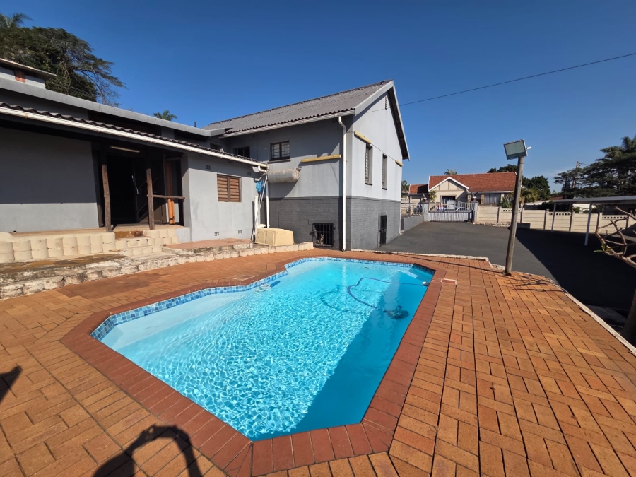 5 Bedroom Property for Sale in Bluff KwaZulu-Natal