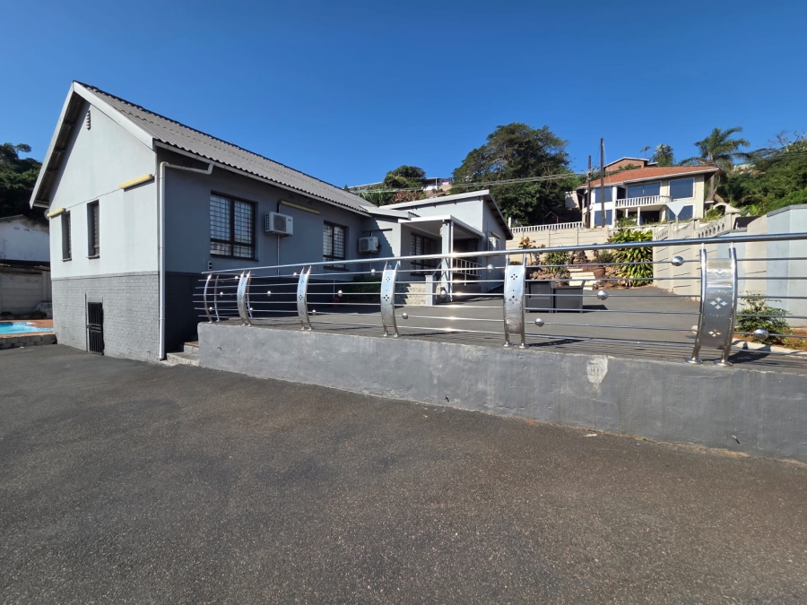 5 Bedroom Property for Sale in Bluff KwaZulu-Natal