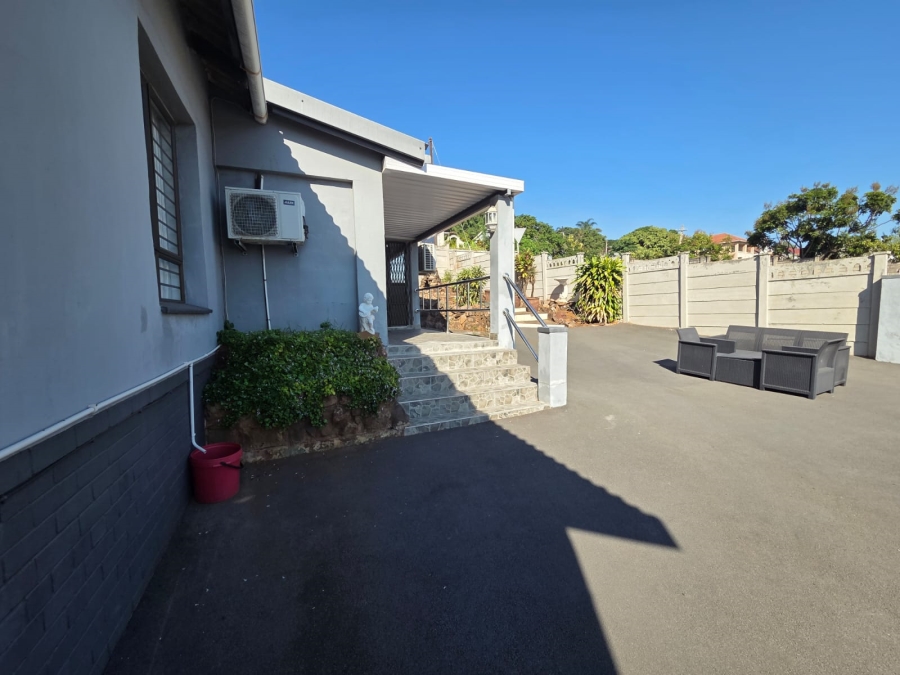 5 Bedroom Property for Sale in Bluff KwaZulu-Natal