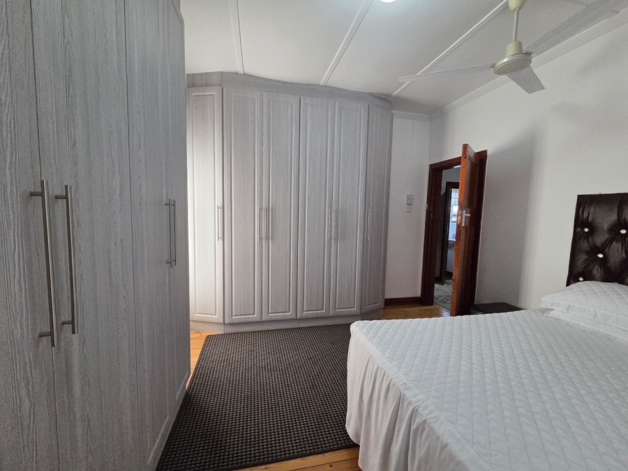 5 Bedroom Property for Sale in Bluff KwaZulu-Natal