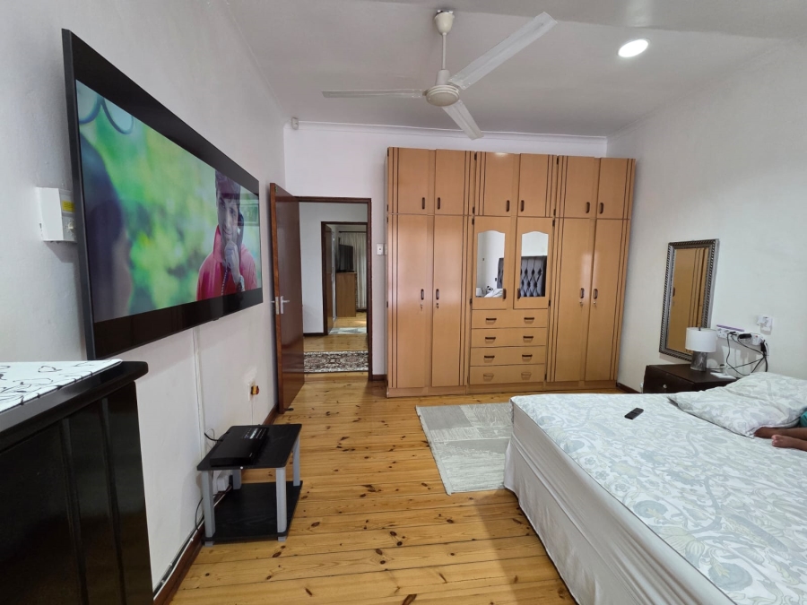 5 Bedroom Property for Sale in Bluff KwaZulu-Natal