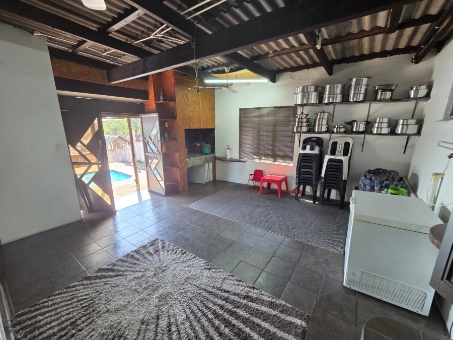 5 Bedroom Property for Sale in Bluff KwaZulu-Natal