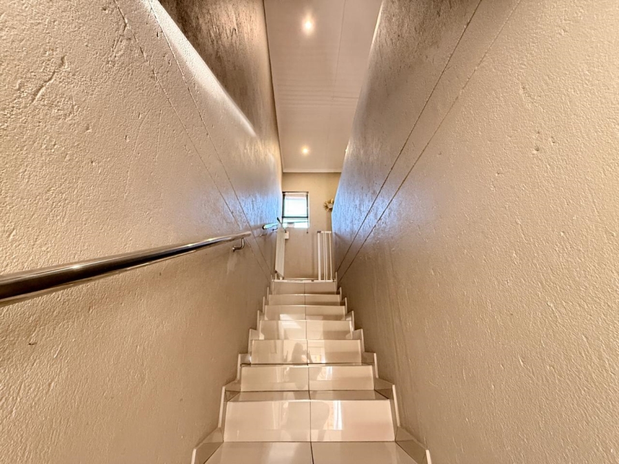 3 Bedroom Property for Sale in Huttenheights KwaZulu-Natal