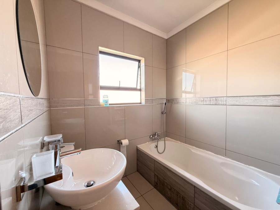 3 Bedroom Property for Sale in Huttenheights KwaZulu-Natal