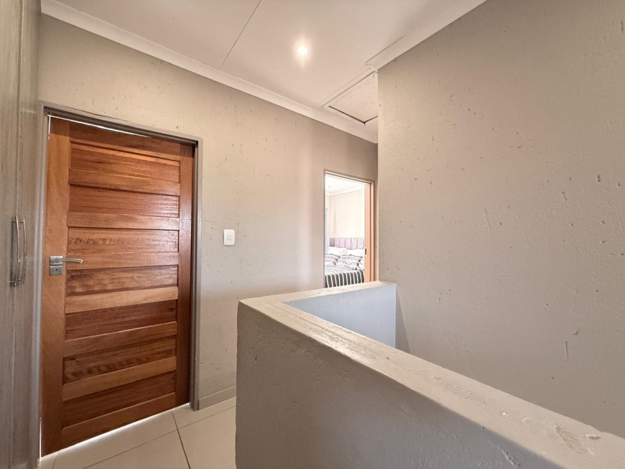 3 Bedroom Property for Sale in Huttenheights KwaZulu-Natal