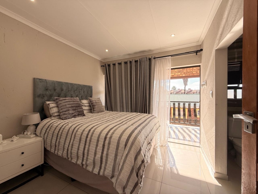 3 Bedroom Property for Sale in Huttenheights KwaZulu-Natal
