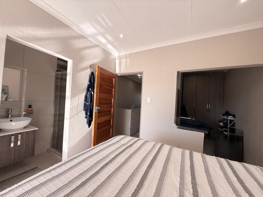3 Bedroom Property for Sale in Huttenheights KwaZulu-Natal