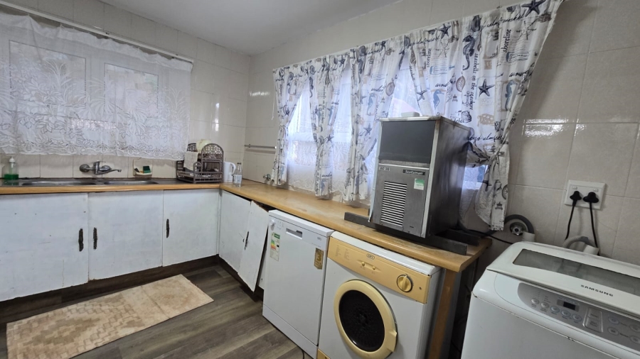 5 Bedroom Property for Sale in Ballito Central KwaZulu-Natal
