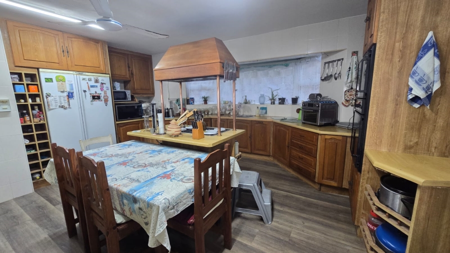5 Bedroom Property for Sale in Ballito Central KwaZulu-Natal