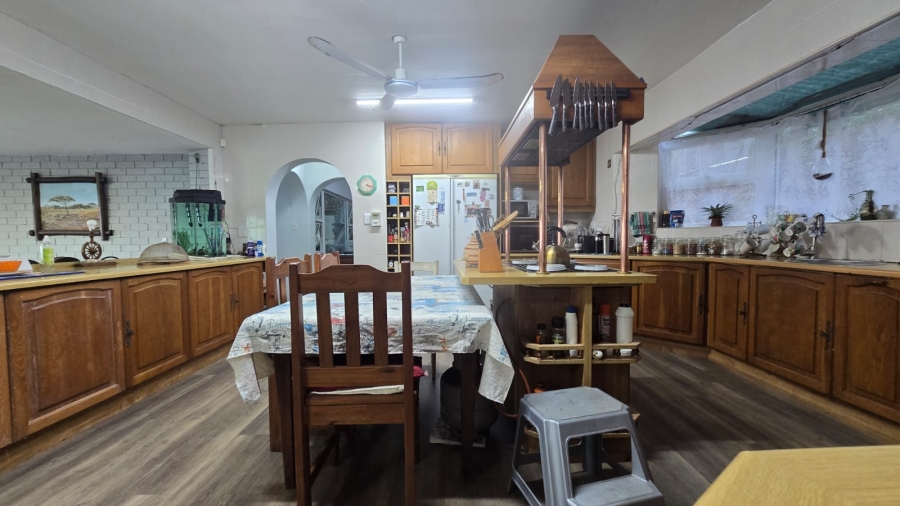 5 Bedroom Property for Sale in Ballito Central KwaZulu-Natal