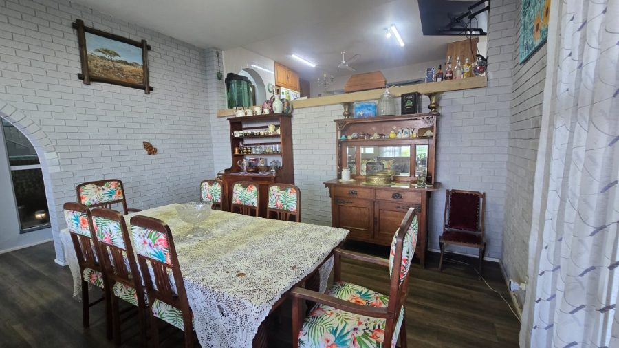 5 Bedroom Property for Sale in Ballito Central KwaZulu-Natal