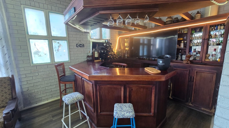 5 Bedroom Property for Sale in Ballito Central KwaZulu-Natal