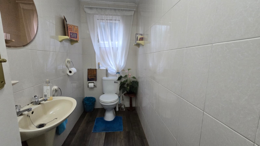 5 Bedroom Property for Sale in Ballito Central KwaZulu-Natal