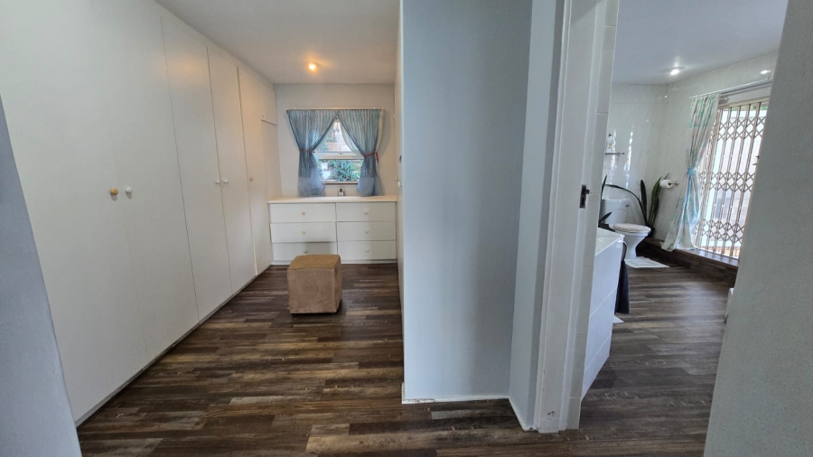 5 Bedroom Property for Sale in Ballito Central KwaZulu-Natal