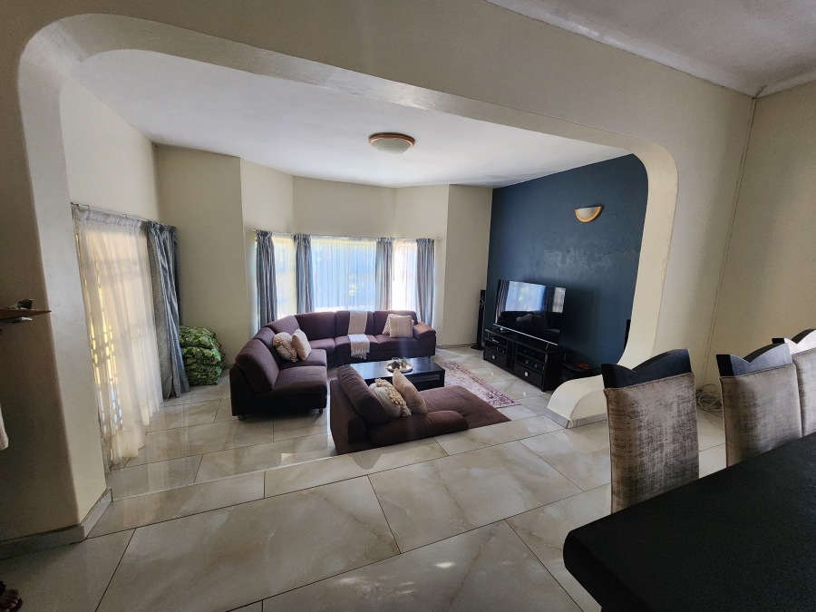 4 Bedroom Property for Sale in Meer En See KwaZulu-Natal