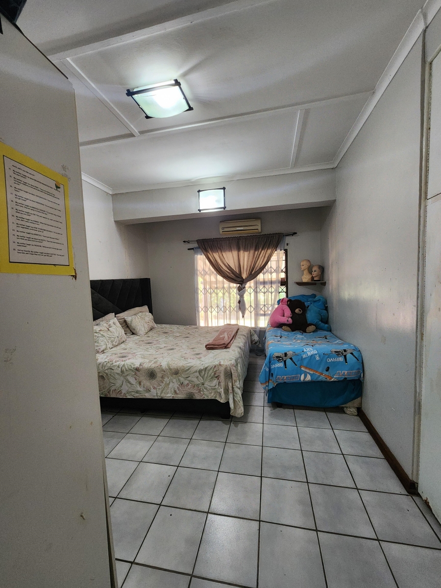 4 Bedroom Property for Sale in Meer En See KwaZulu-Natal