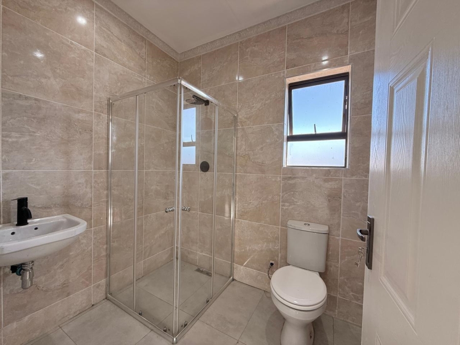 3 Bedroom Property for Sale in Schuinshoogte KwaZulu-Natal