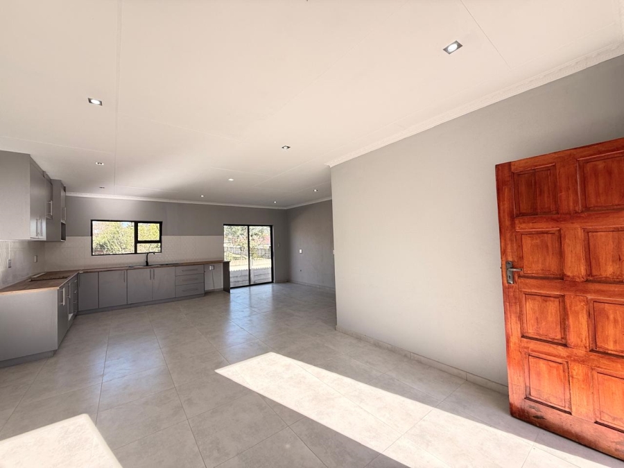 3 Bedroom Property for Sale in Schuinshoogte KwaZulu-Natal