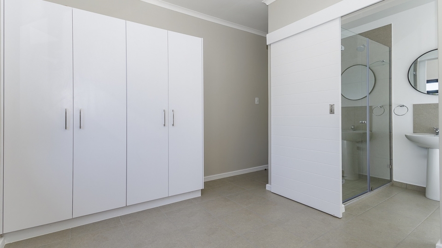 2 Bedroom Property for Sale in Waterfall KwaZulu-Natal