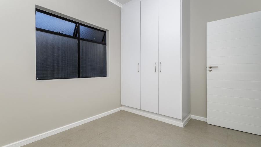 2 Bedroom Property for Sale in Waterfall KwaZulu-Natal