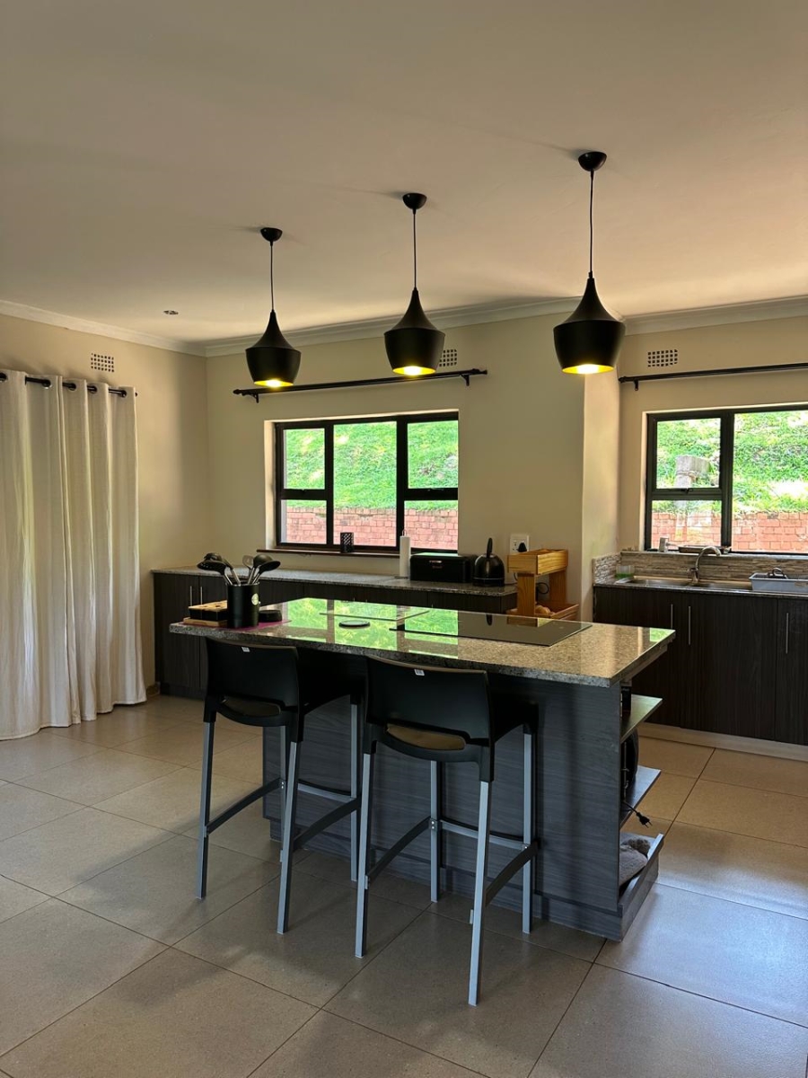4 Bedroom Property for Sale in Amanzimtoti KwaZulu-Natal