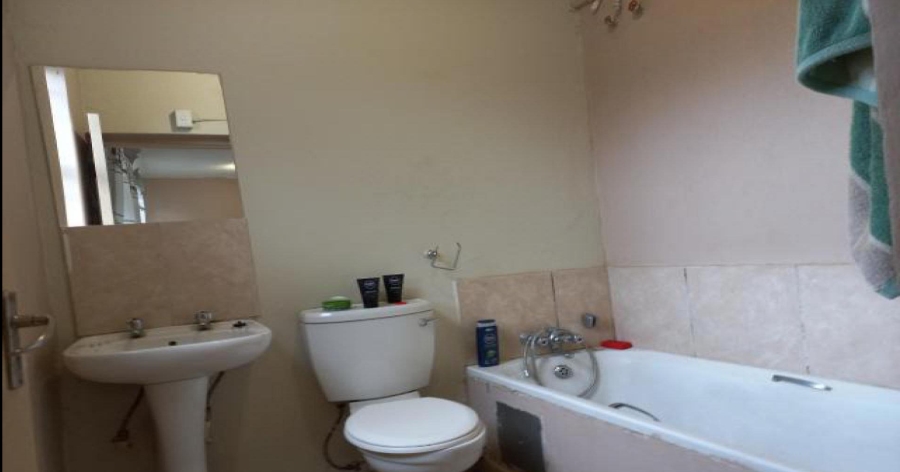 2 Bedroom Property for Sale in Madadeni KwaZulu-Natal