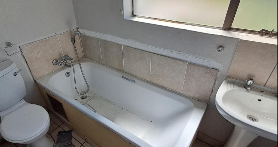 2 Bedroom Property for Sale in Madadeni KwaZulu-Natal