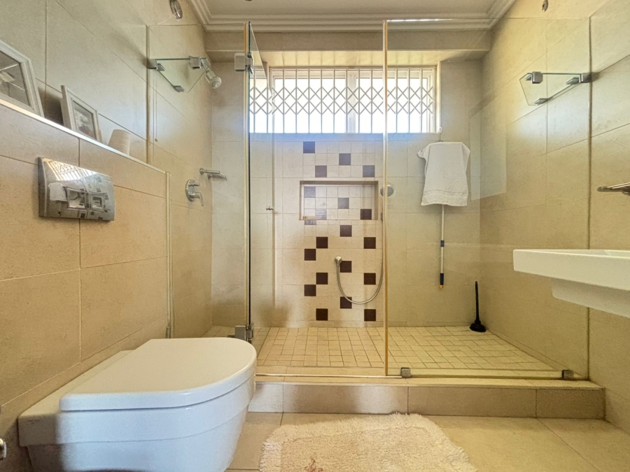 To Let 3 Bedroom Property for Rent in North Beach KwaZulu-Natal