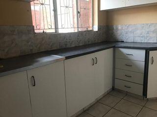 To Let 2 Bedroom Property for Rent in Empangeni Central KwaZulu-Natal
